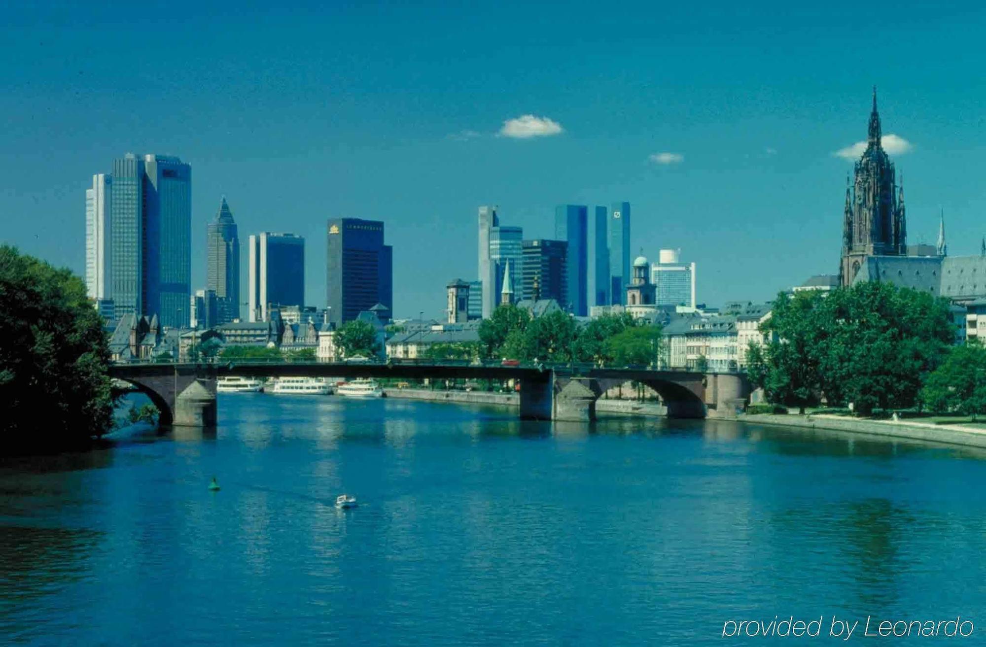 โรงแรมเมอร์เคียว แฟรงค์เฟิร์ต ซิตี้ เมสเซอ Frankfurt am Main ภายนอก รูปภาพ